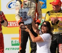 Régis Boessio recebe premiação por vitória em Caruaru 2013